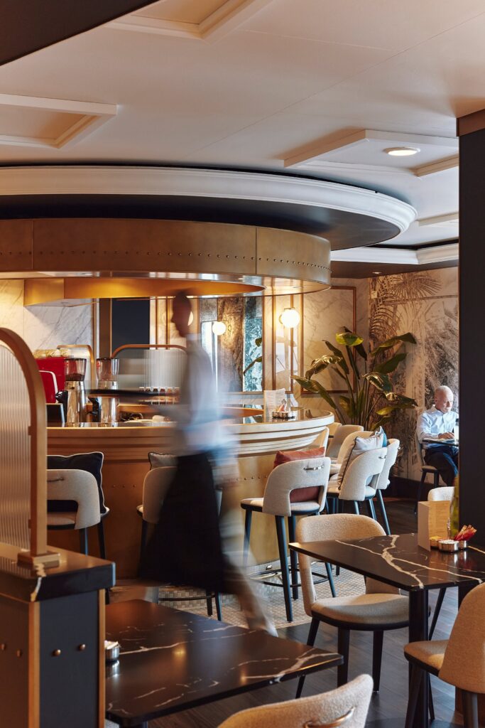 Warm, stylish bar lounge aboard Crystal