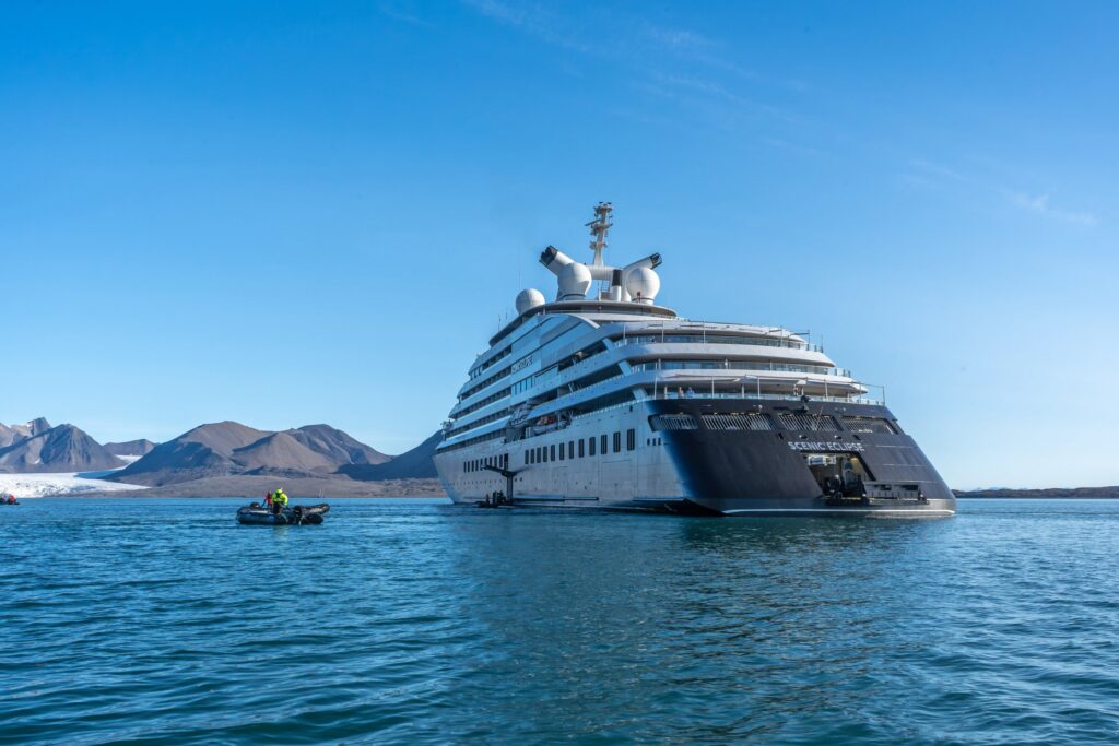 Scenic Eclipse at Ymerbukta, Spitsbergen, Svalbard